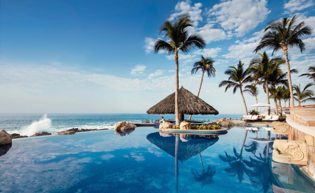 best luxury resorts mexico