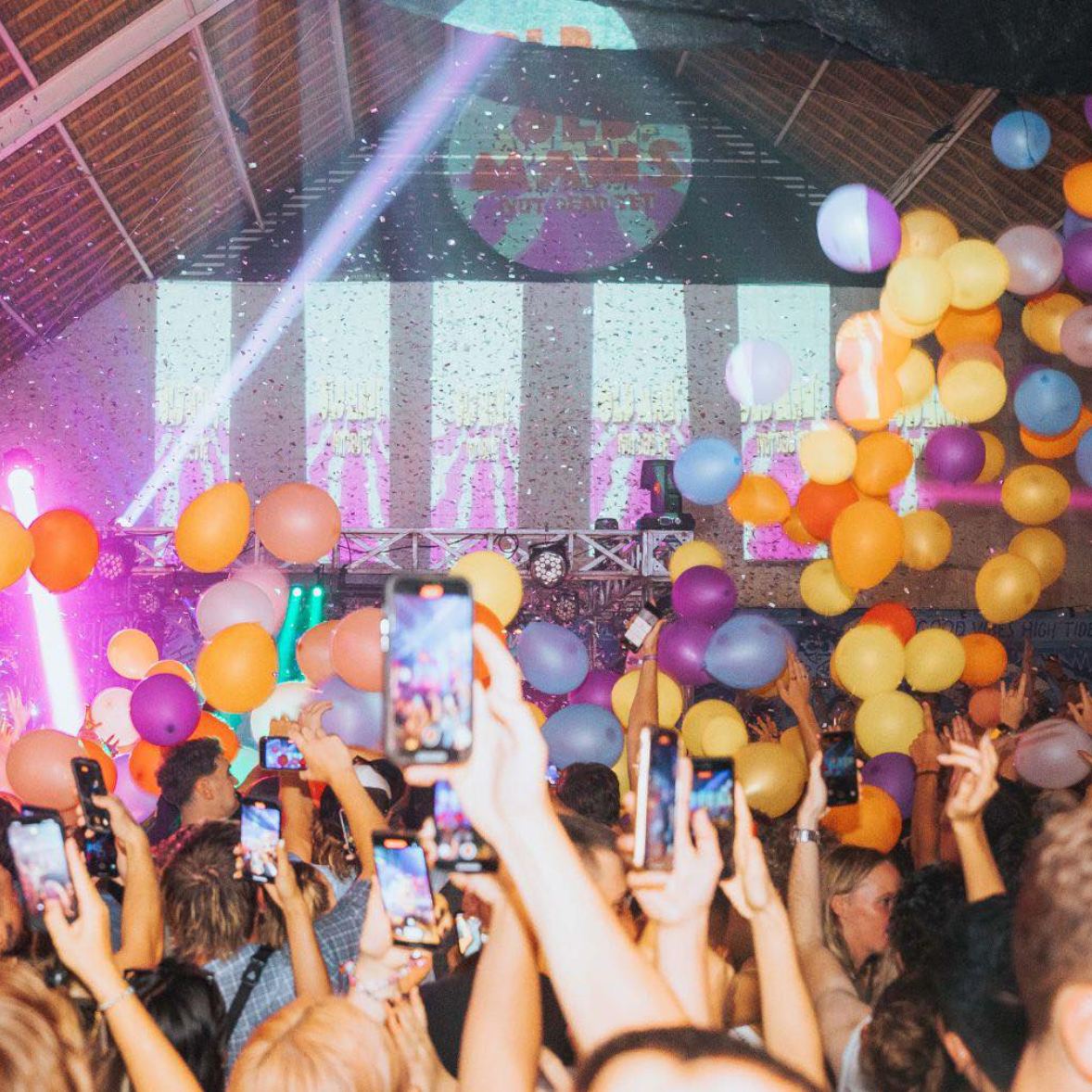 best bars in bali, where to party in canggu bali